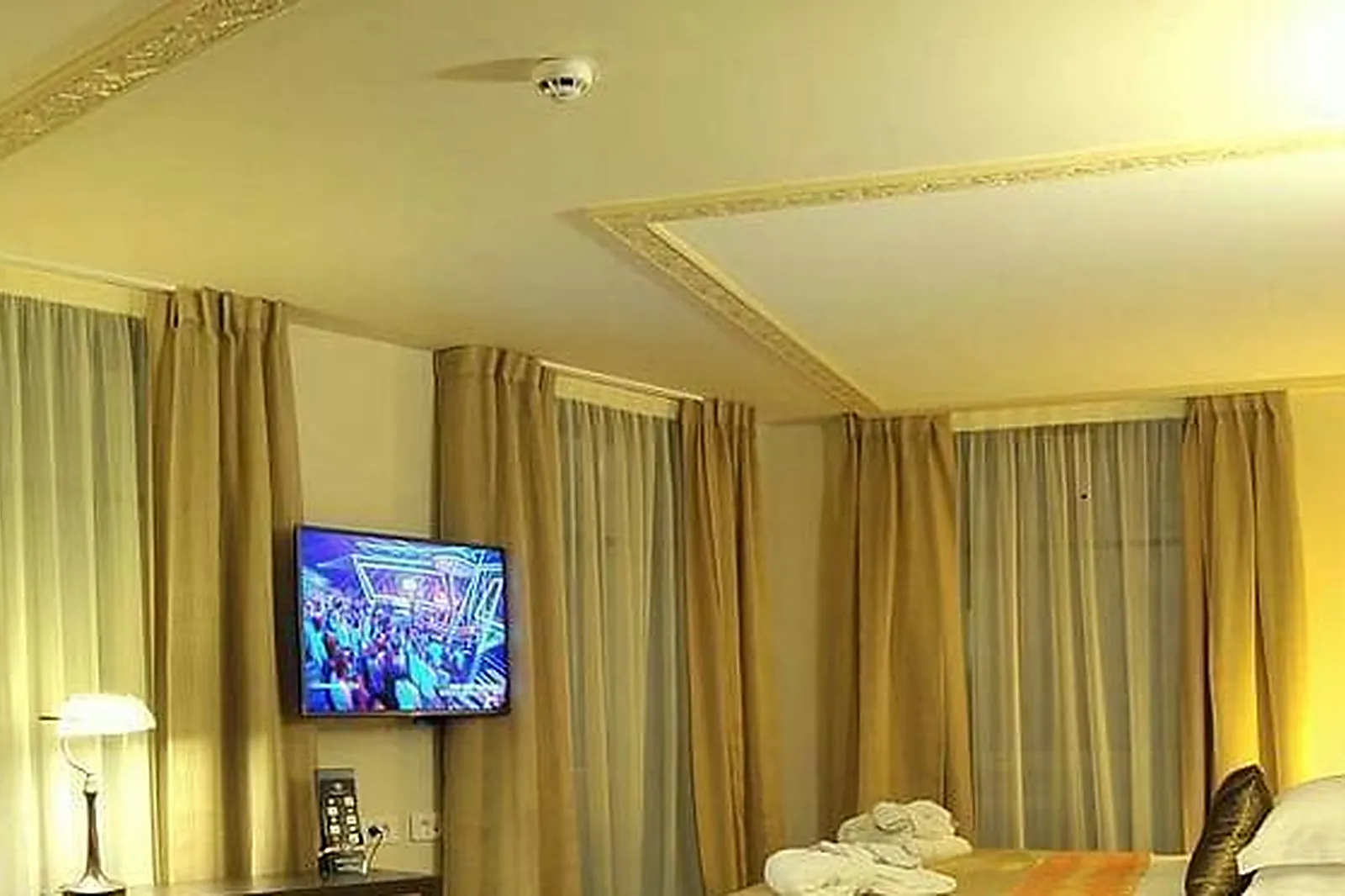 Lieux événementiels, HÔTEL JEHAN DE BEAUCE ****