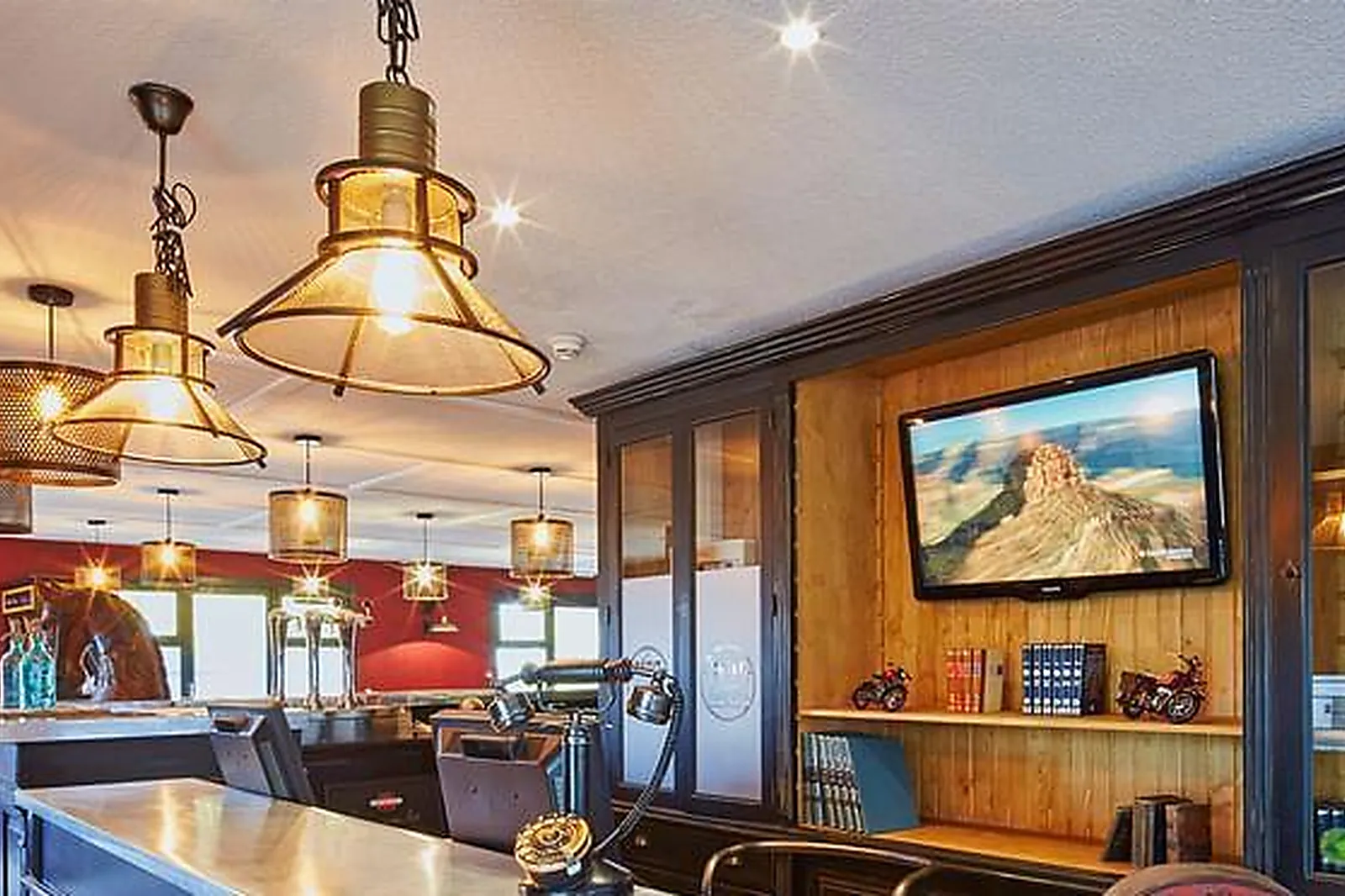 Lieux événementiels, HÔTEL KYRIAD HEM***