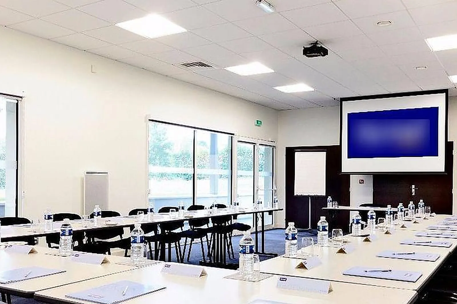 Lieux événementiels, HÔTEL KYRIAD LAVAL ***