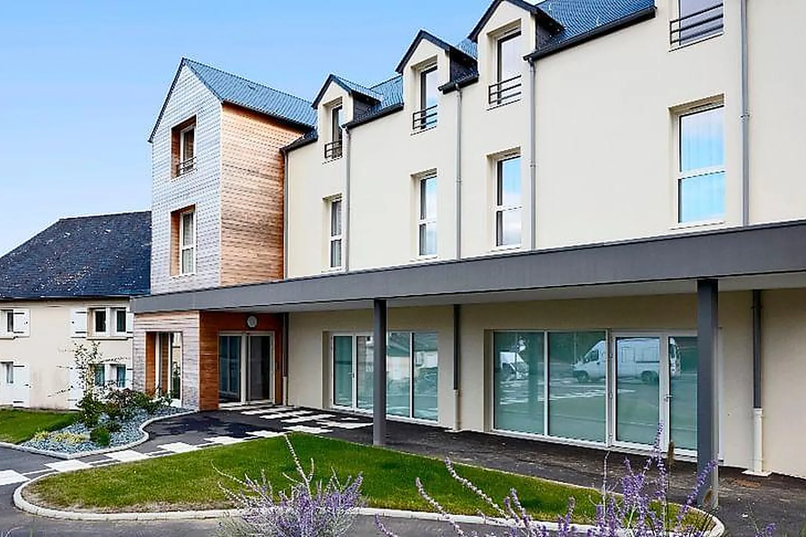 Lieux événementiels, HÔTEL KYRIAD LAVAL ***