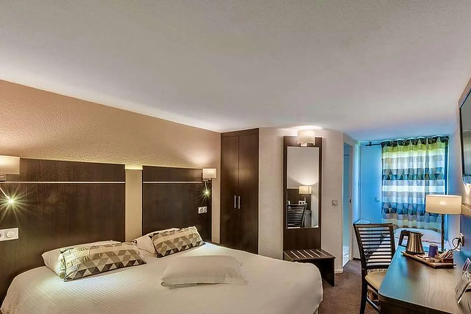 Lieux événementiels, HÔTEL KYRIAD MEAUX