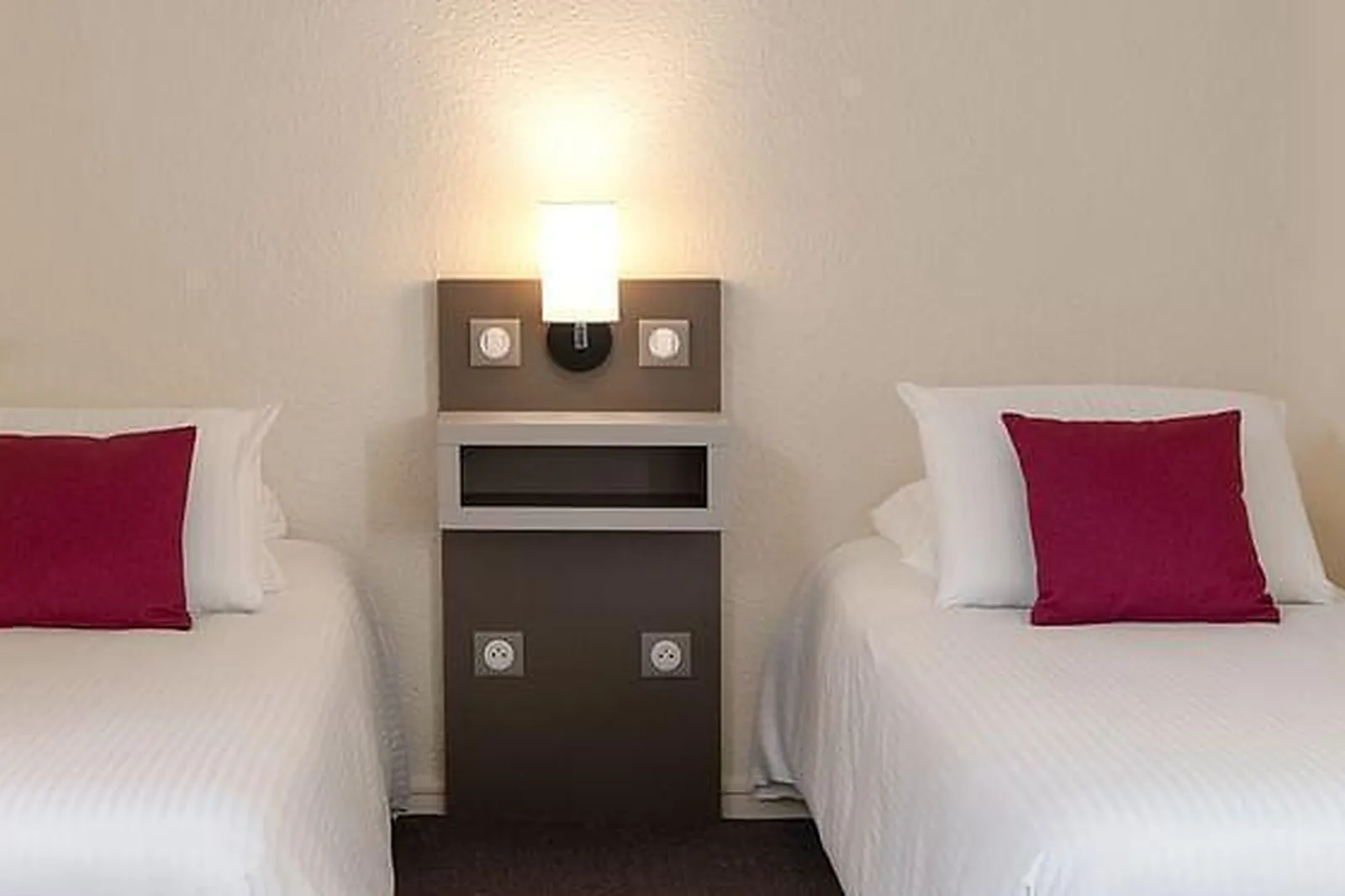 Lieux événementiels, HÔTEL KYRIAD SAINT-ÉTIENNE CENTRE ***