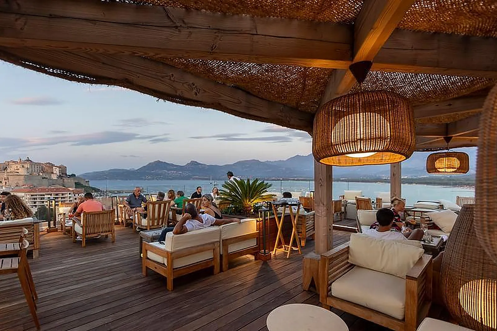 Lieux événementiels, HÔTEL L'ACQUALE****