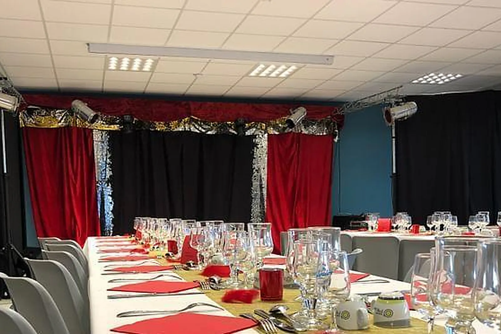 Lieux événementiels, HÔTEL L'EMBARCADÈRE**