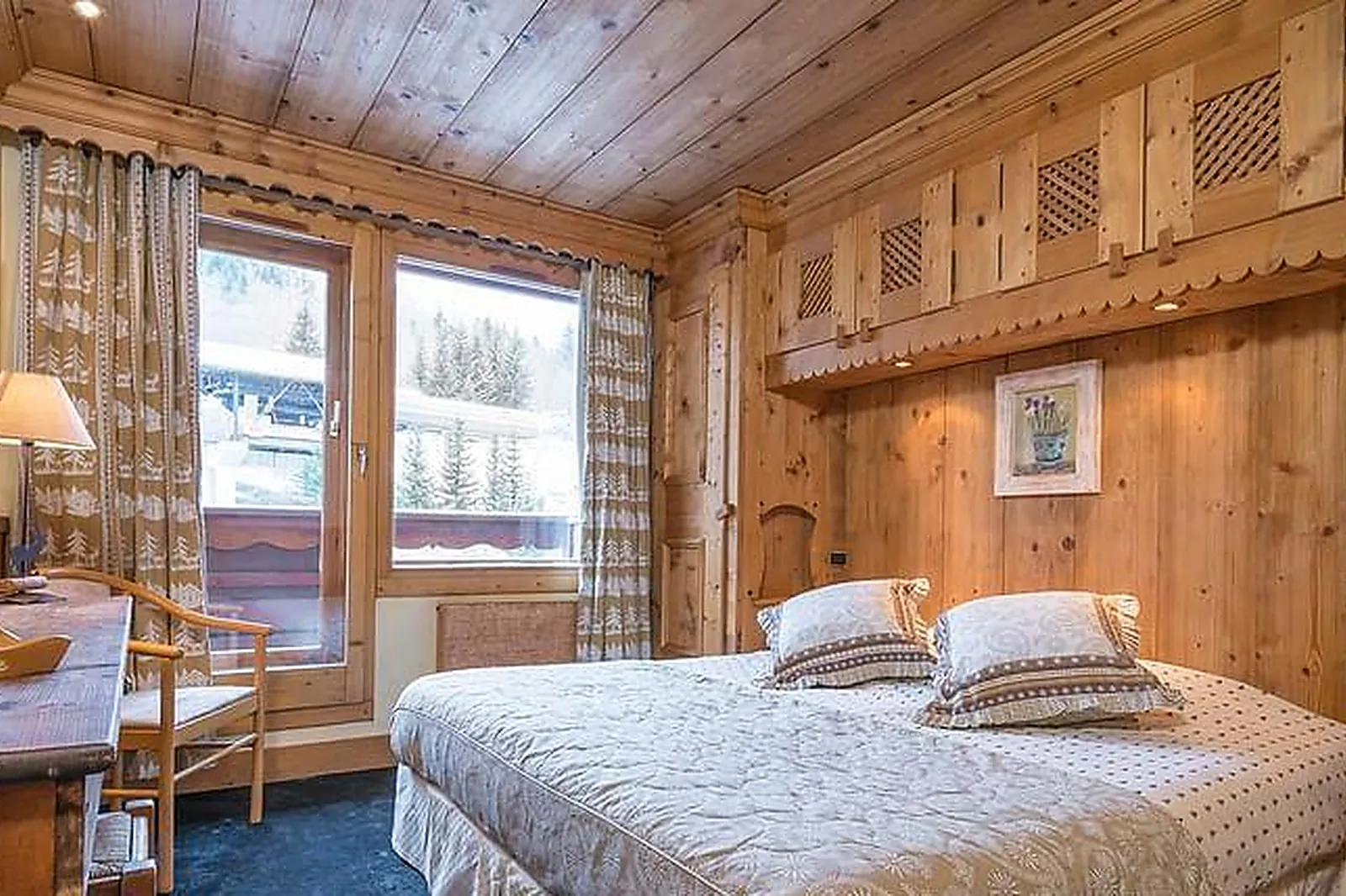 Lieux événementiels, HÔTEL L'ETERLOU ***