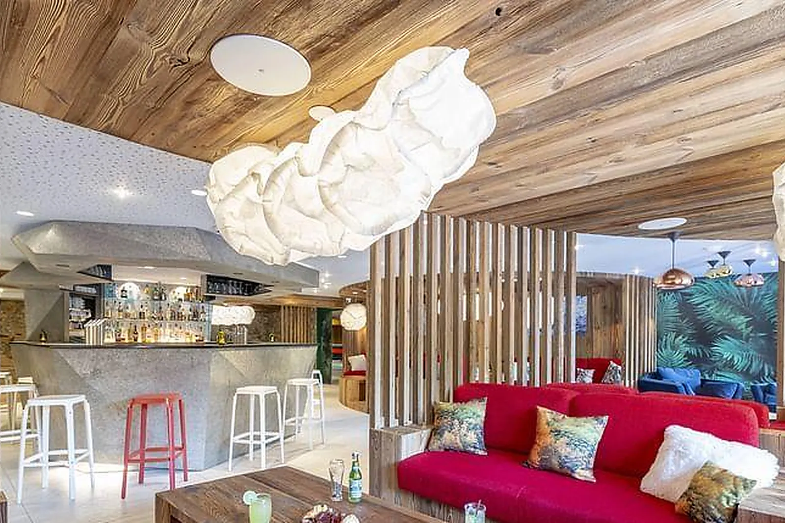 Lieux événementiels, HÔTEL L'ETERLOU ***