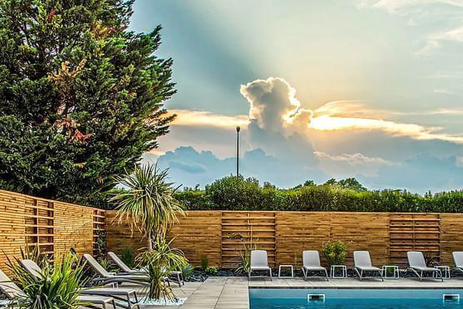 Lieux événementiels, HÔTEL L'INITIAL ****