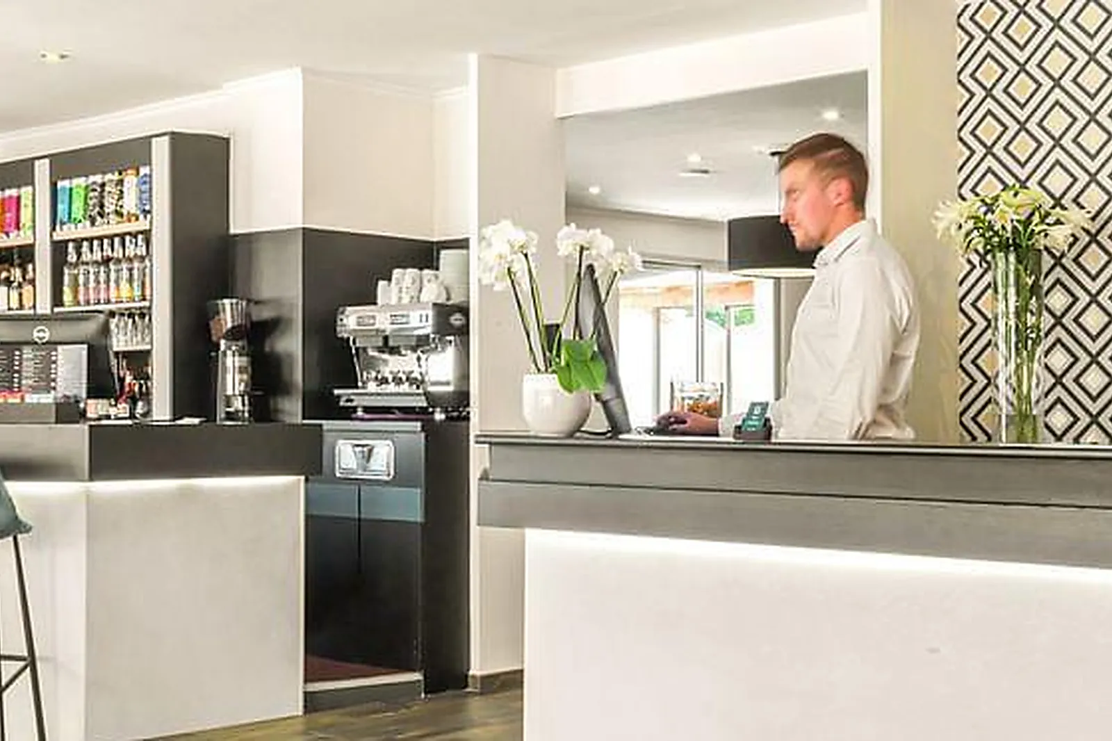 Lieux événementiels, HÔTEL L'INITIAL ****