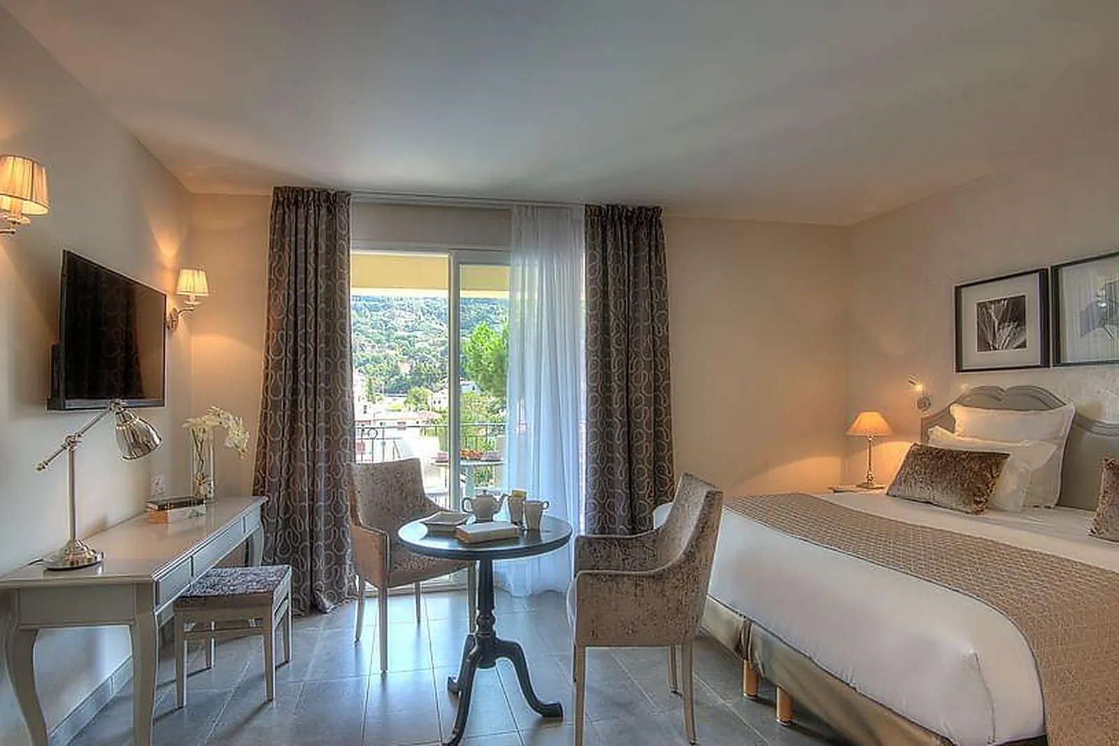 Lieux événementiels, HÔTEL LA BASTIDE DE L'OLIVERAIE & SPA