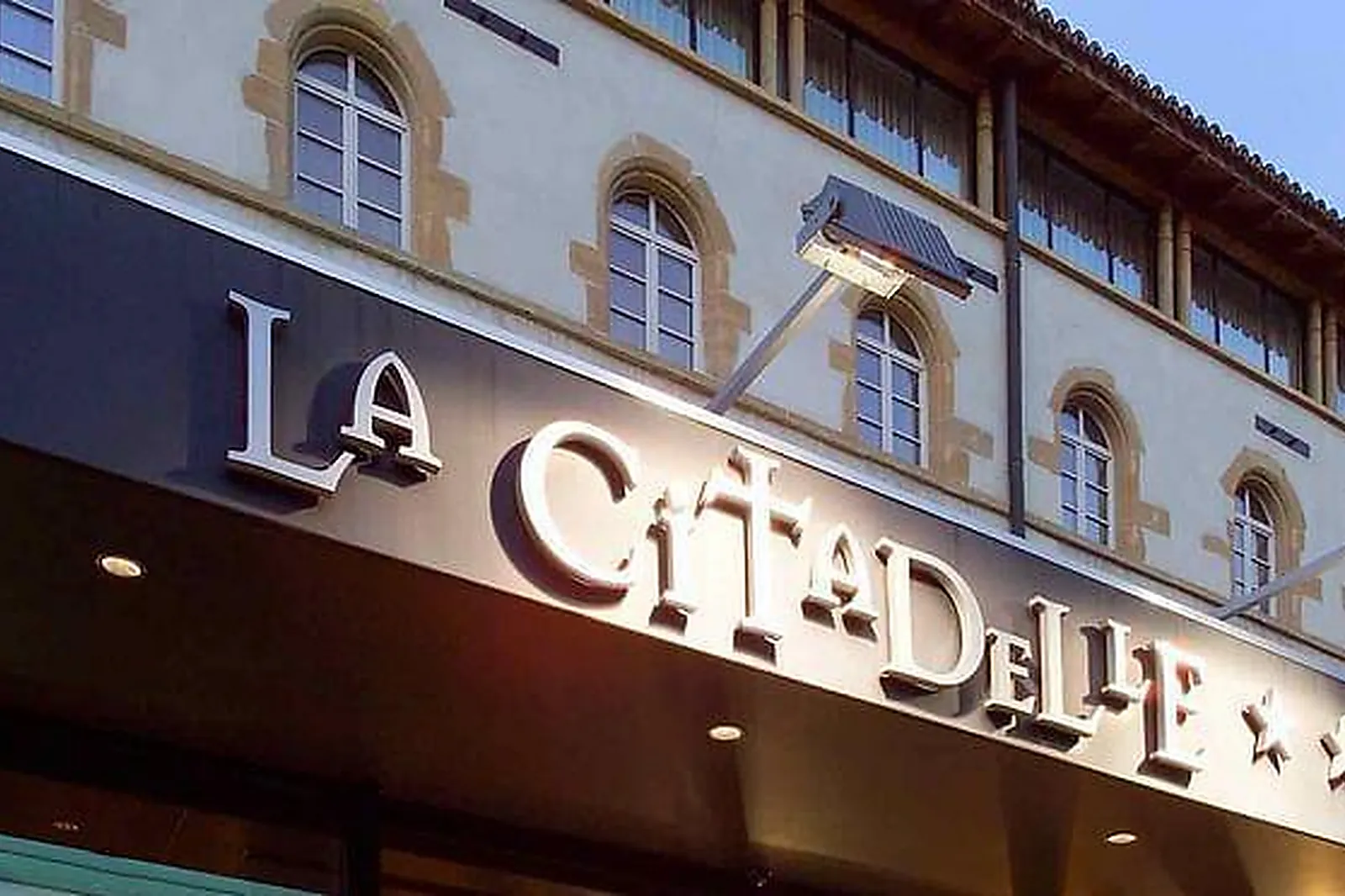 Lieux événementiels, BELLEVUE 1826