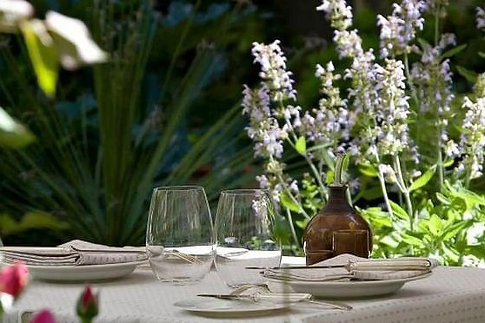 Lieux événementiels, HÔTEL LA MIRANDE *****