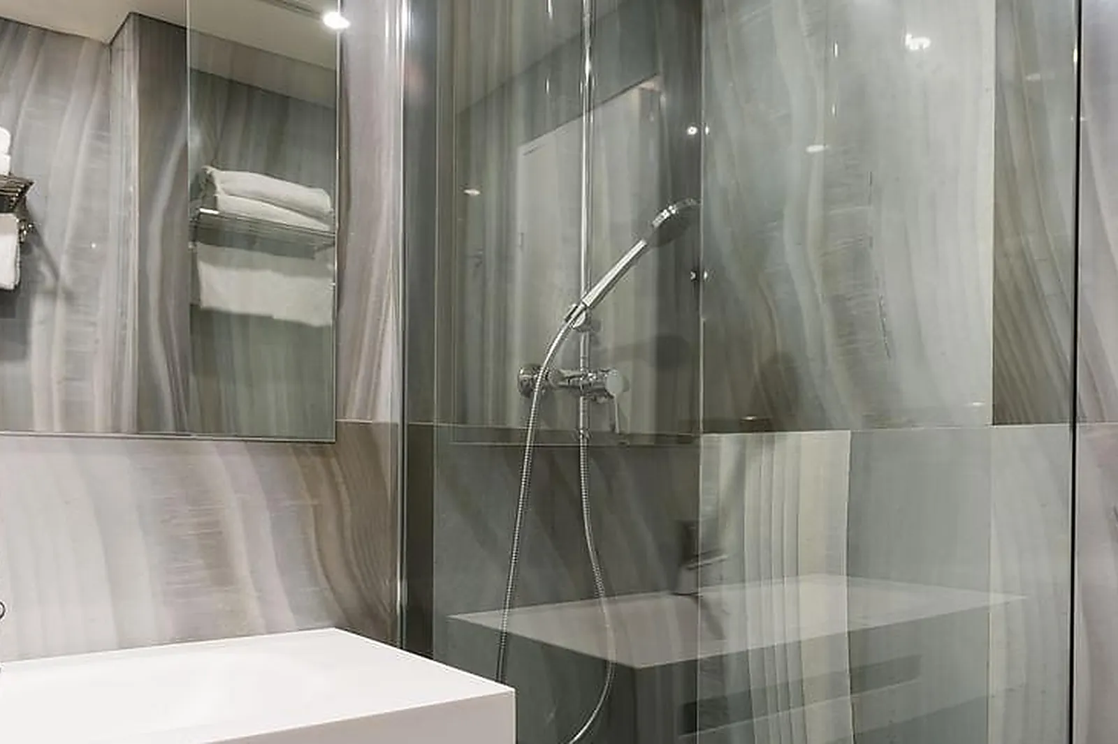 Lieux événementiels, HÔTEL LA PLACE - NANTERRE LA DÉFENSE - GROUPE HHP