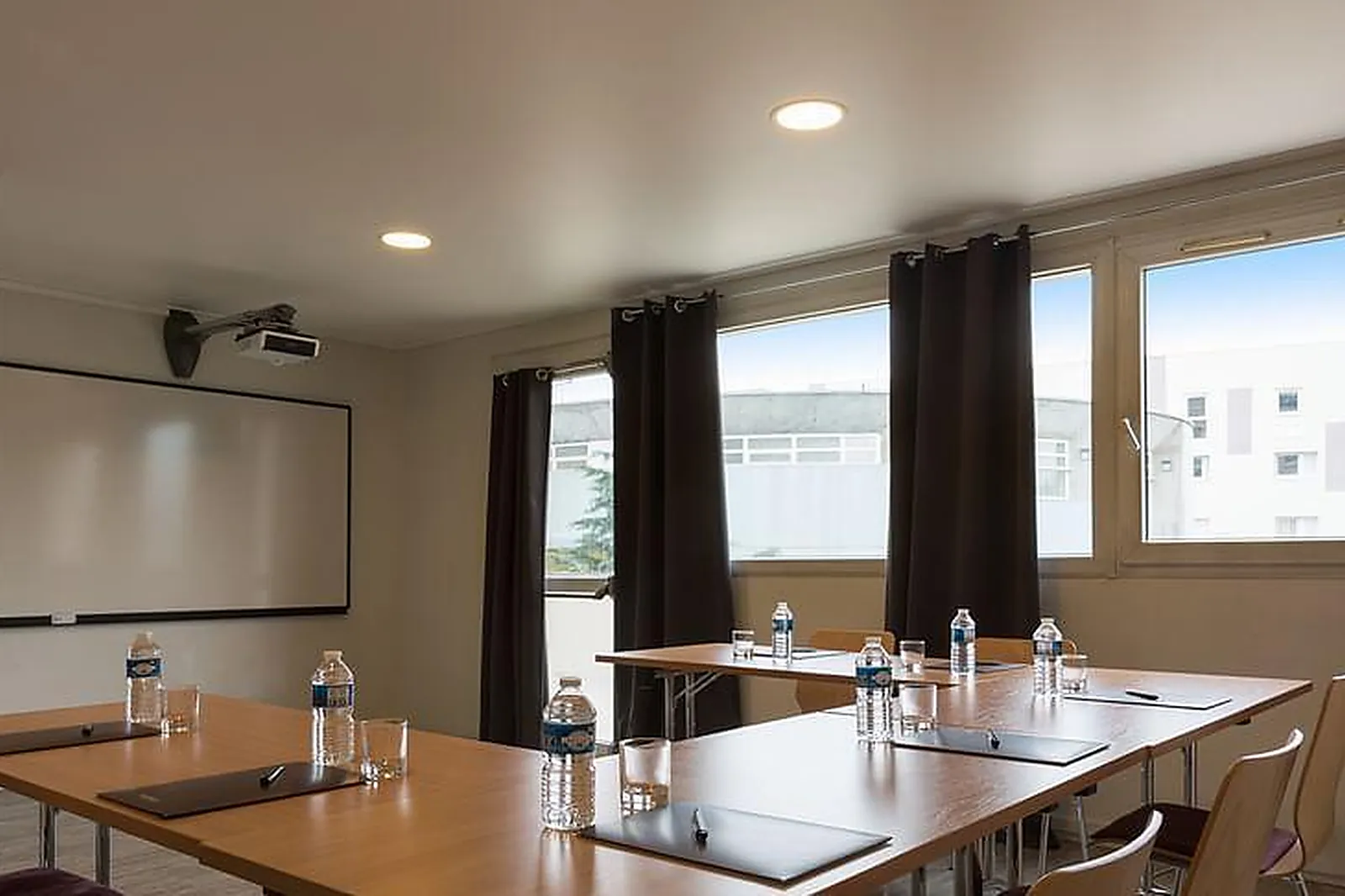 Lieux événementiels, HÔTEL LA PLACE - NANTERRE LA DÉFENSE - GROUPE HHP