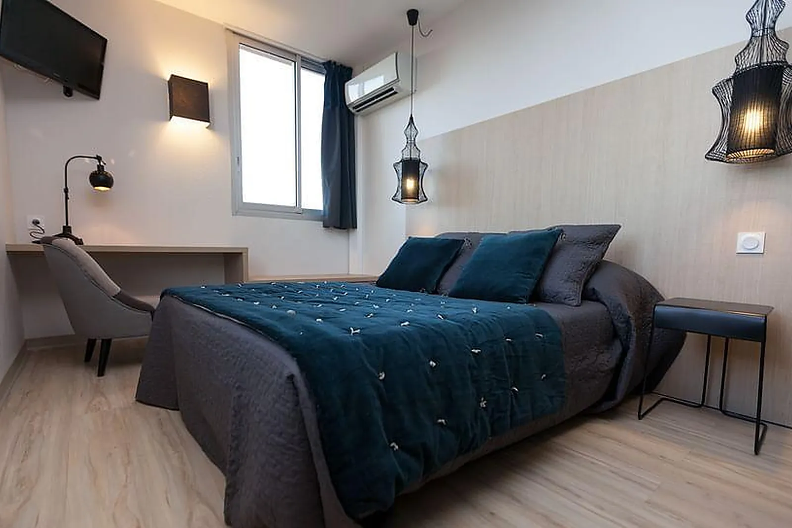 Lieux événementiels, HÔTEL LA QUIETAT