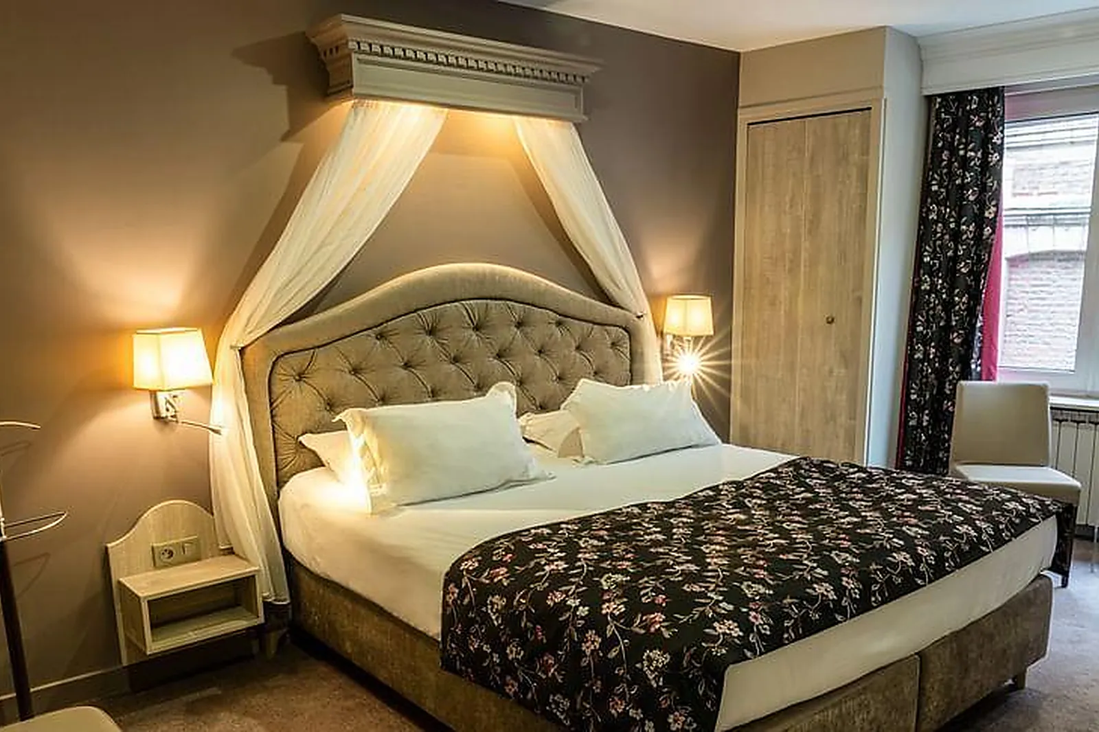 Lieux événementiels, HÔTEL LA TERRASSE DOUAI ****