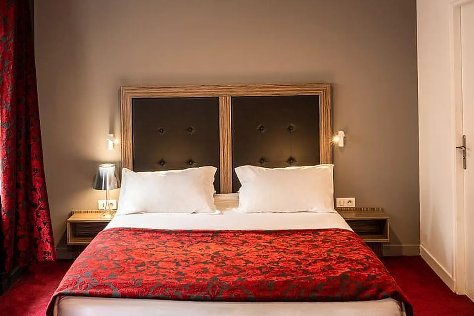 Lieux événementiels, HÔTEL LA TERRASSE DOUAI ****