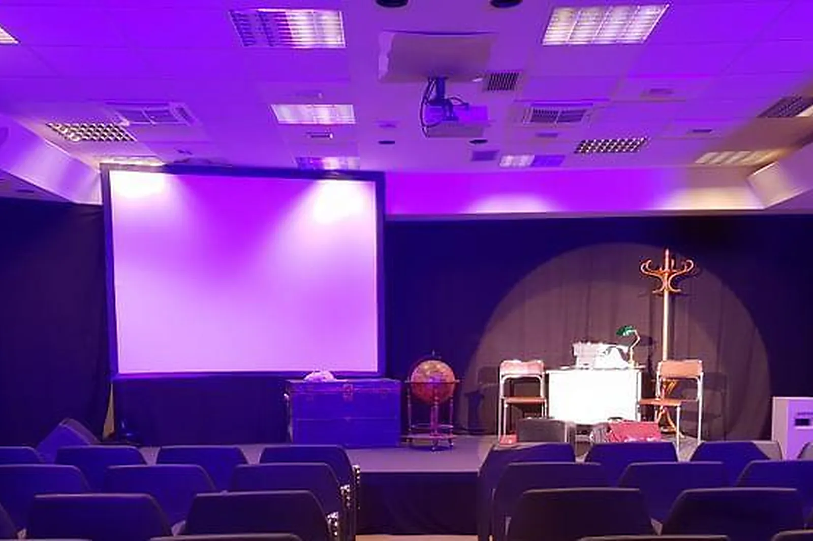 Lieux événementiels, HÔTEL LA VAGUE DE SAINT PAUL****