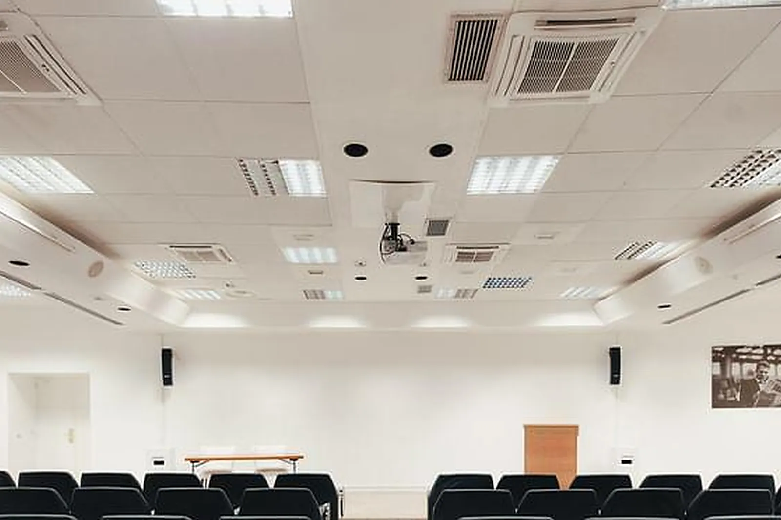 Lieux événementiels, HÔTEL LA VAGUE DE SAINT PAUL****