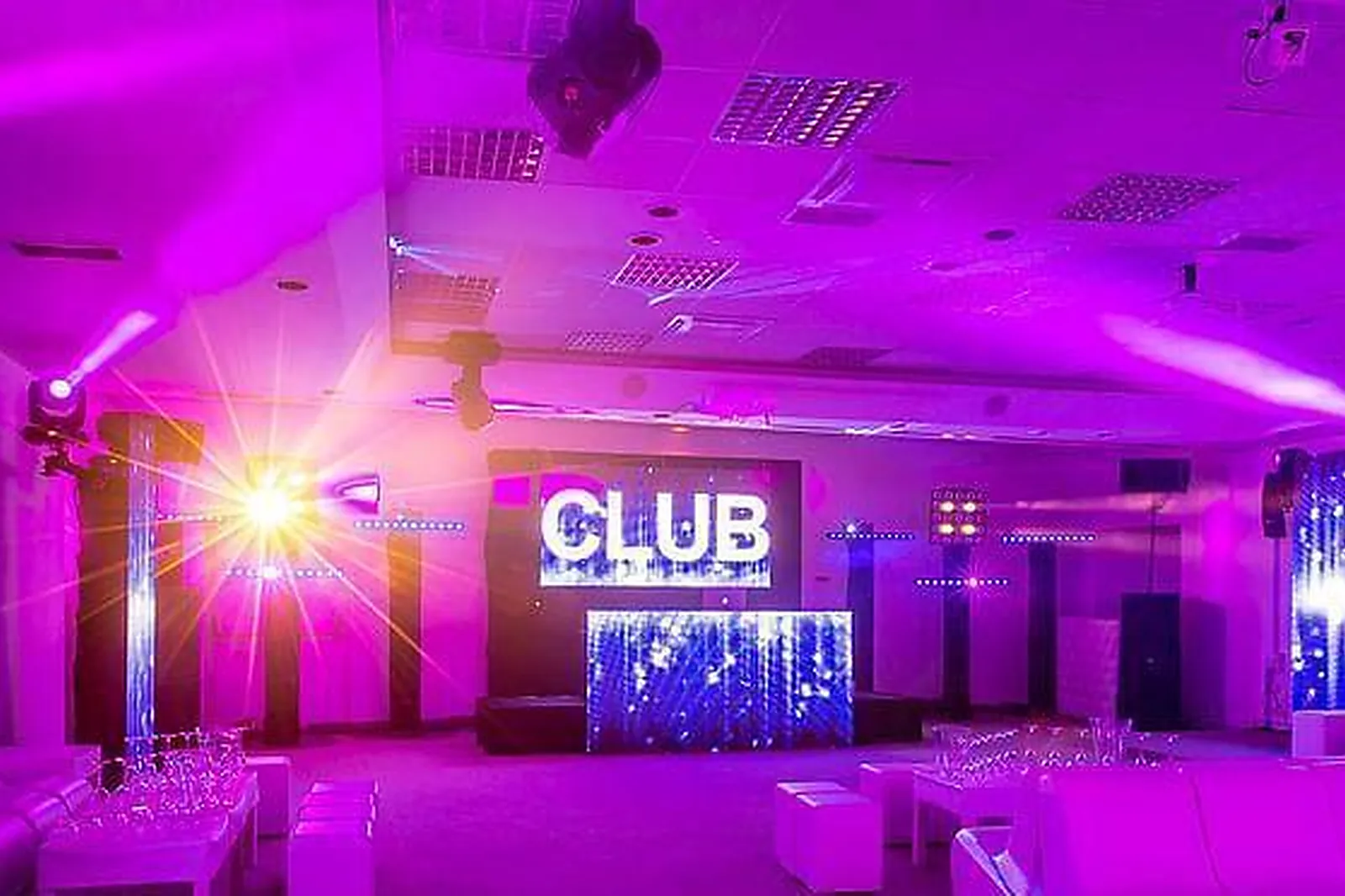 Lieux événementiels, HÔTEL LA VAGUE DE SAINT PAUL****