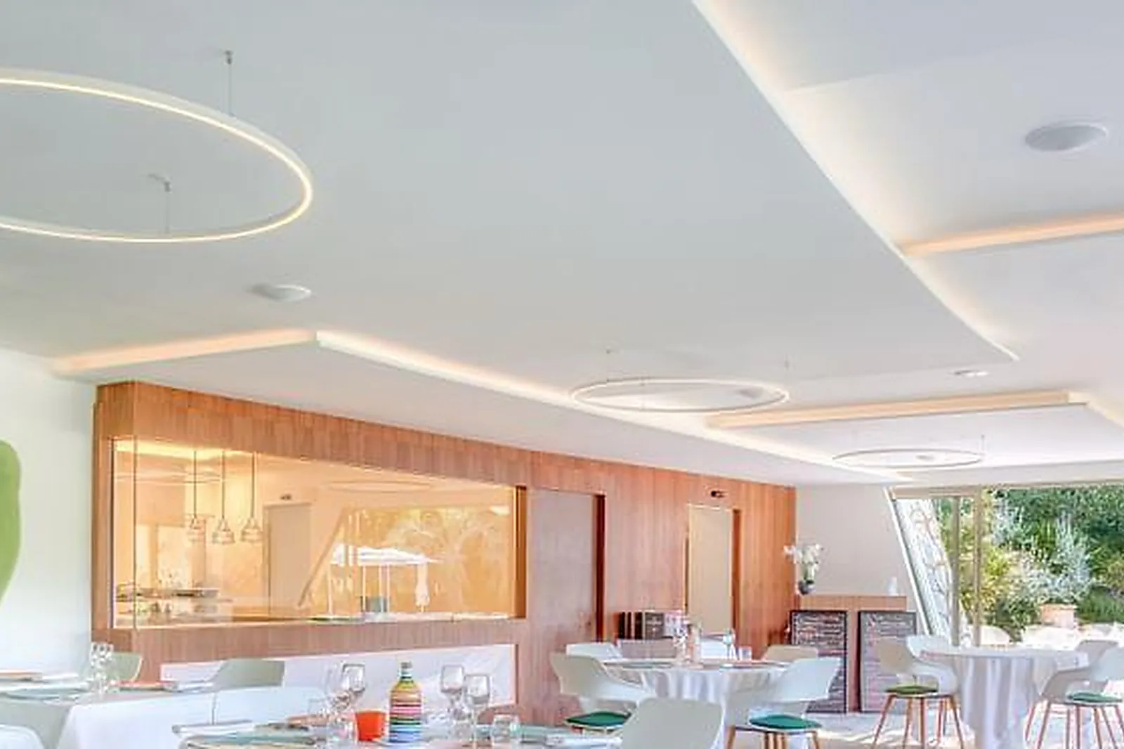 Lieux événementiels, HÔTEL LA VAGUE DE SAINT PAUL****