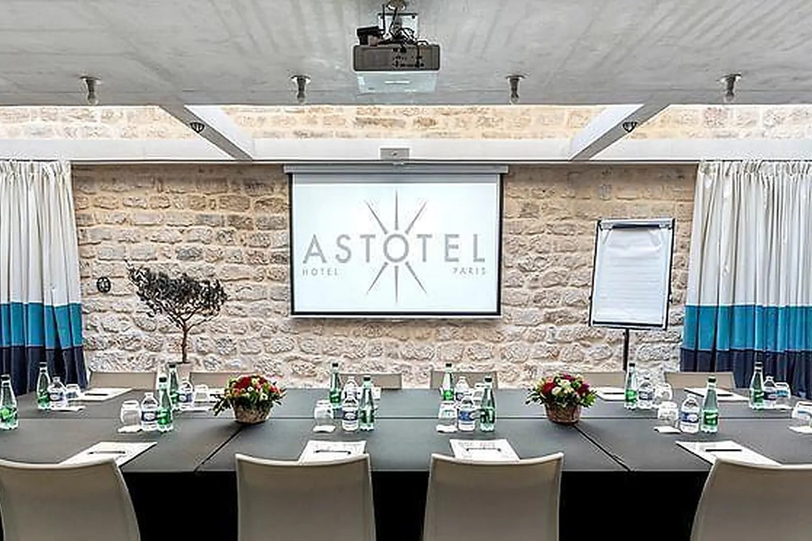 Lieux événementiels, HÔTEL LE 123 SEBASTOPOL**** - SALLE DE SÉMINAIRE