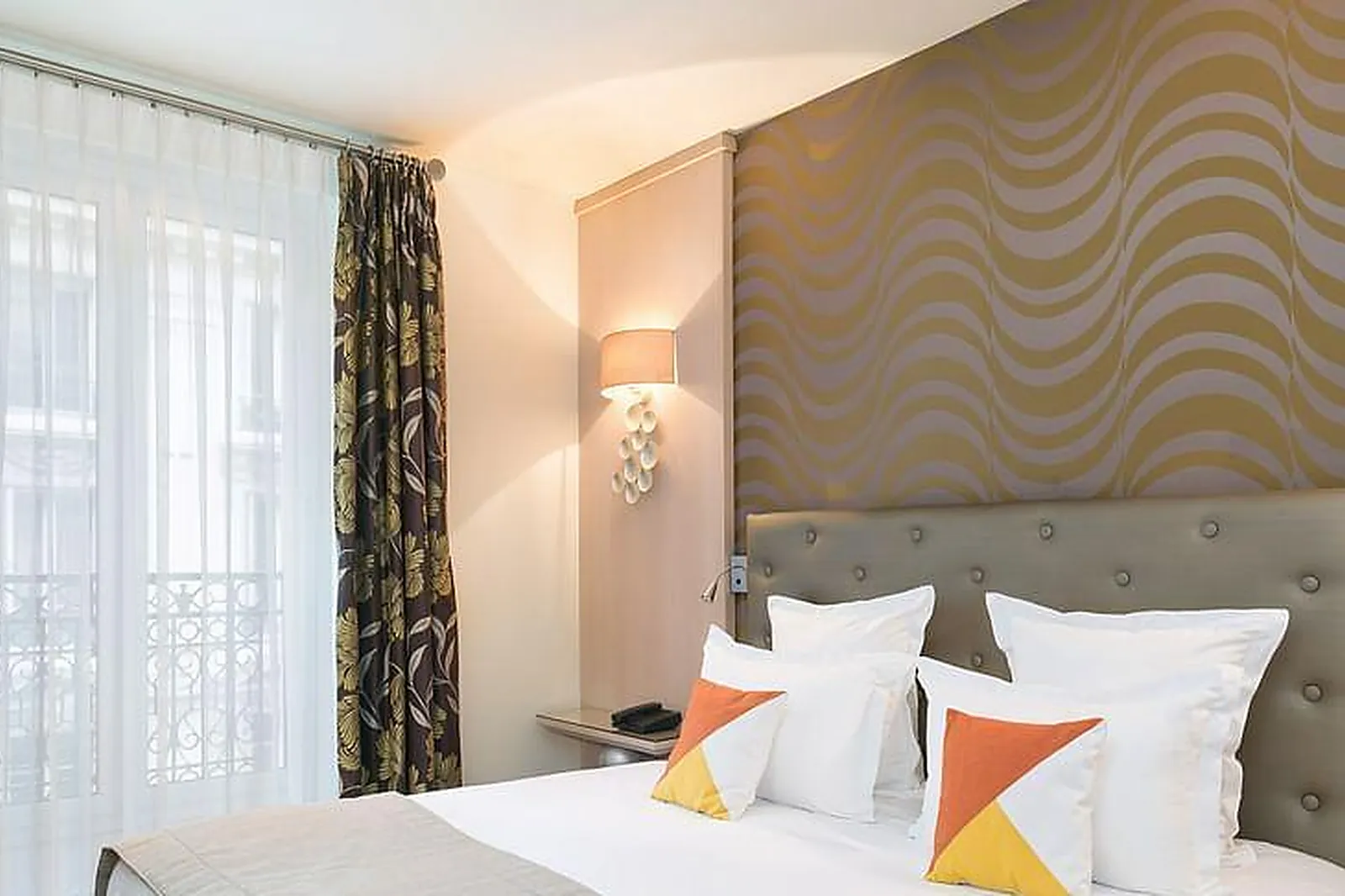 Lieux événementiels, HÔTEL LE CARDINAL BY HAPPYCULTURE ***