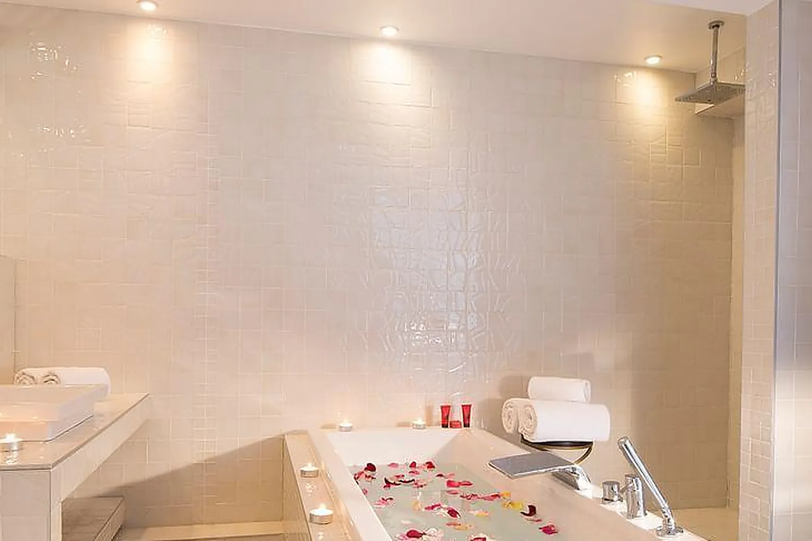 Lieux événementiels, HÔTEL LE CHAT NOIR ****