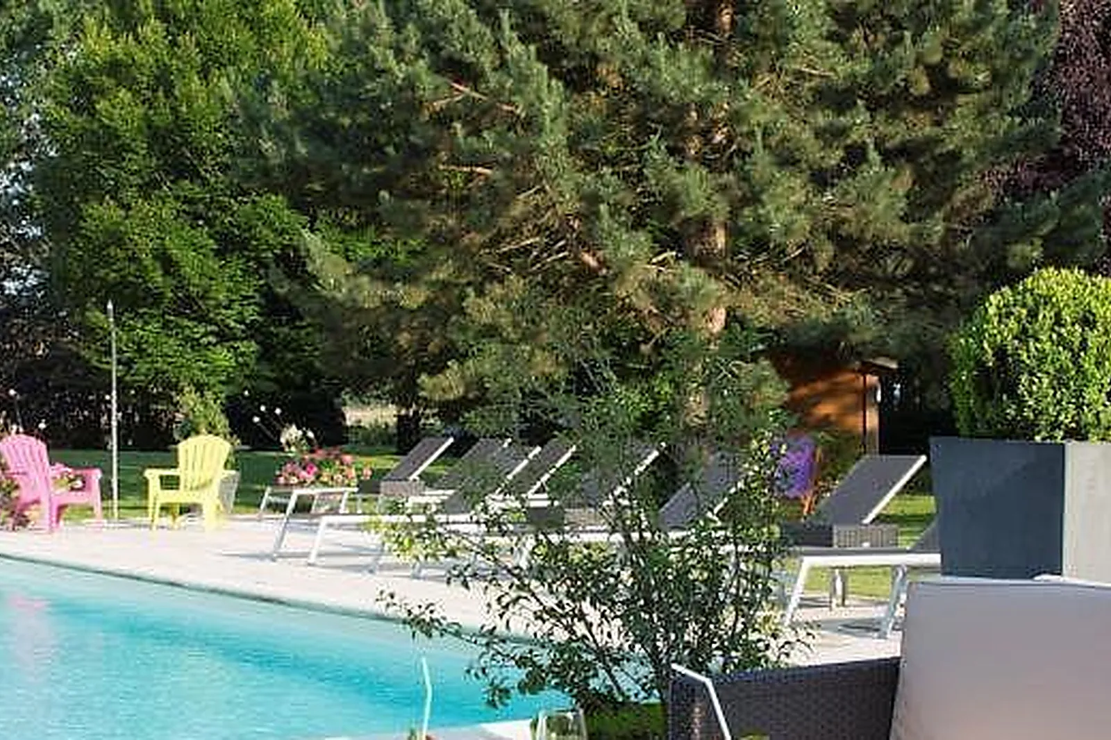 Lieux événementiels, HÔTEL LE DRACY ***