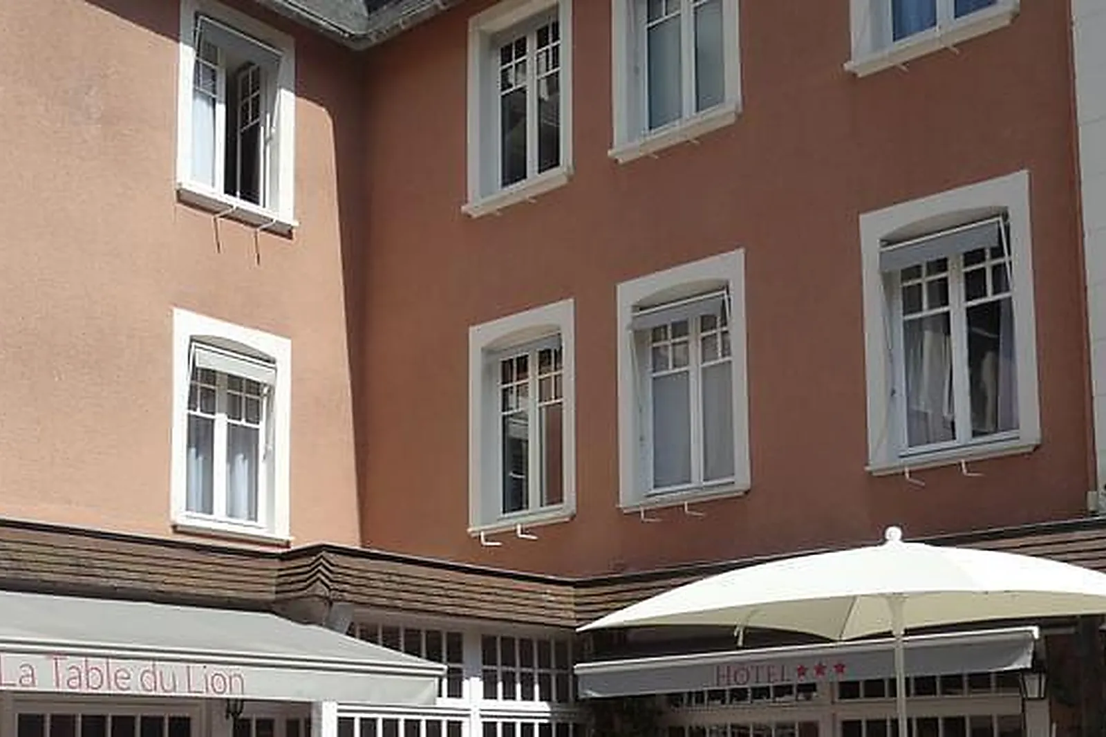 Lieux événementiels, HÔTEL LE LION D'OR ***