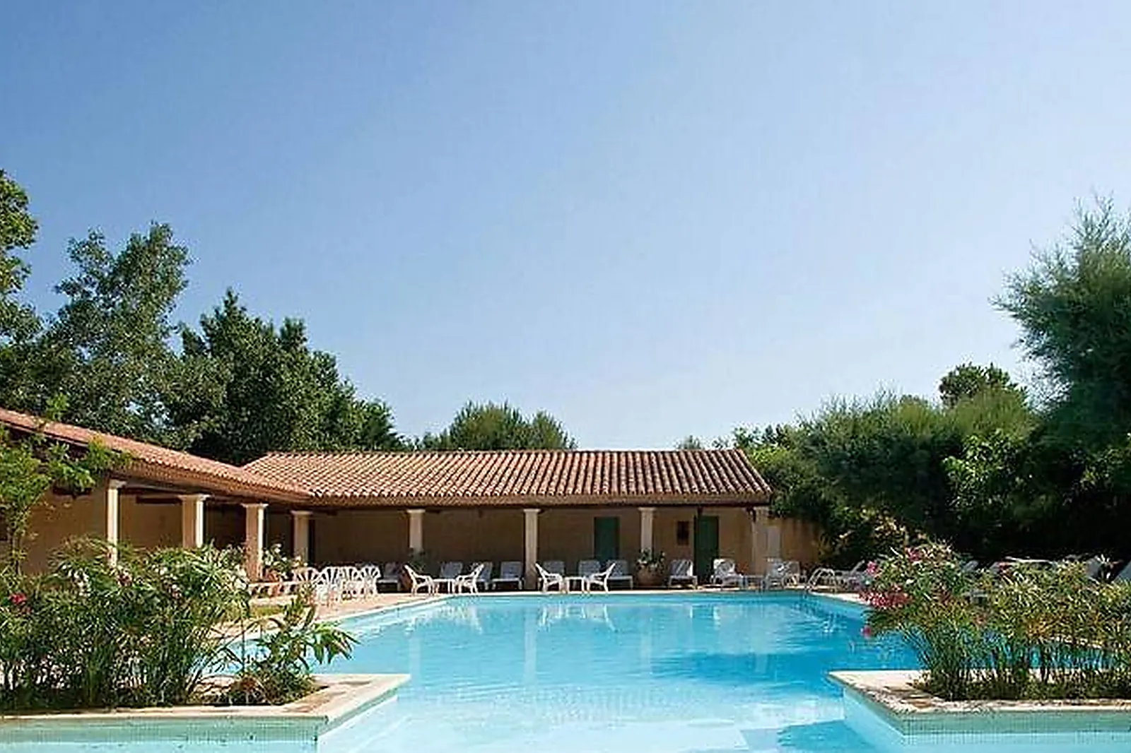 Lieux événementiels, HÔTEL LE MAS DES SABLES ***