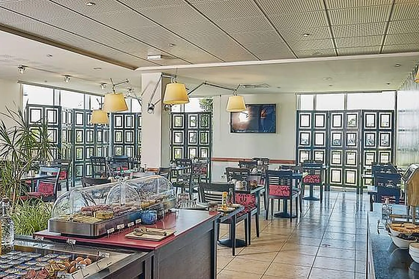 Lieux événementiels, CROWE FIDELIO