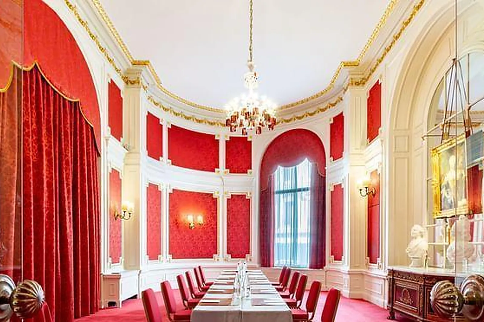 Lieux événementiels, HÔTEL LE NEGRESCO *****