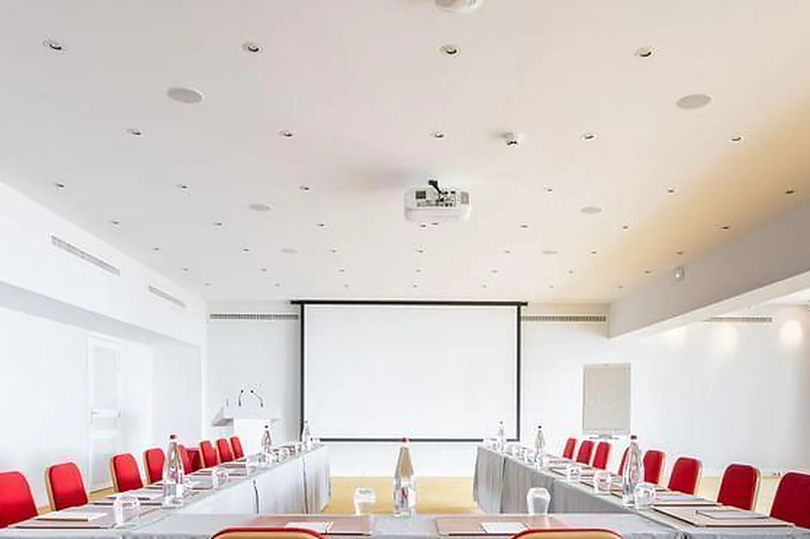 Lieux événementiels, HÔTEL LE NEGRESCO *****