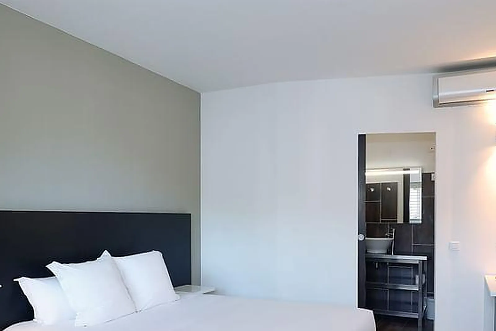 Lieux événementiels, HÔTEL LE NÉLIÖ