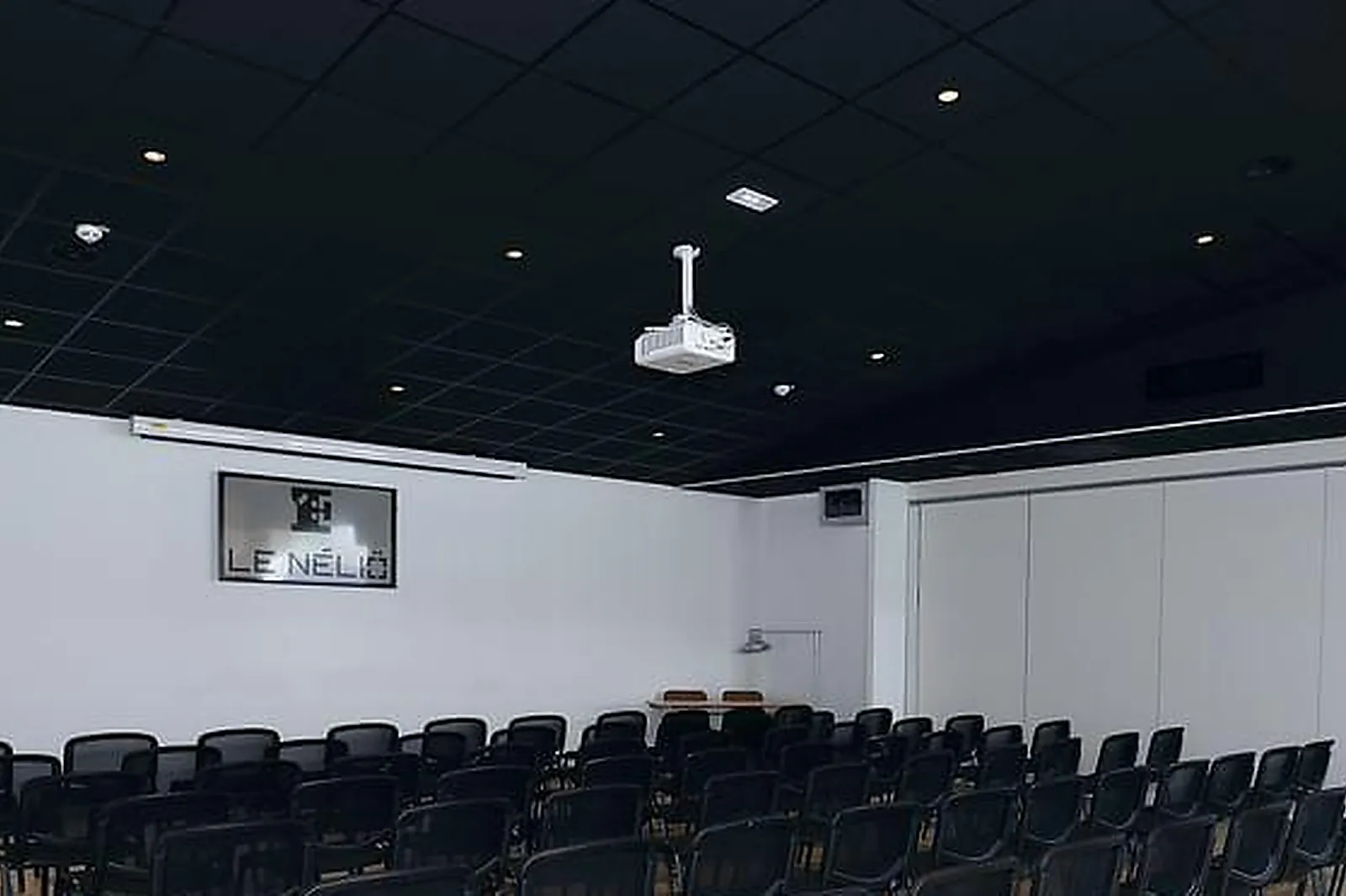 Lieux événementiels, HÔTEL LE NÉLIÖ