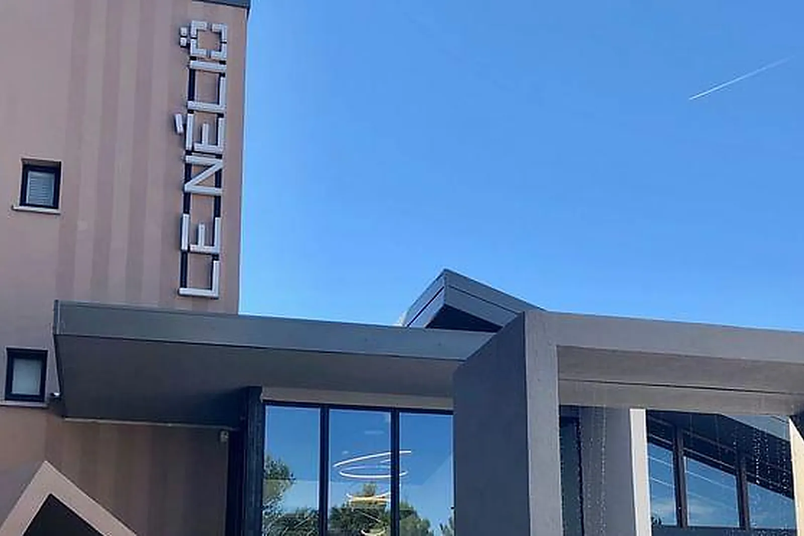 Lieux événementiels, HÔTEL LE NÉLIÖ