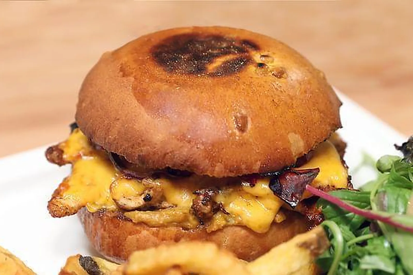 Lieux événementiels, HÔTEL LE NÉLIÖ