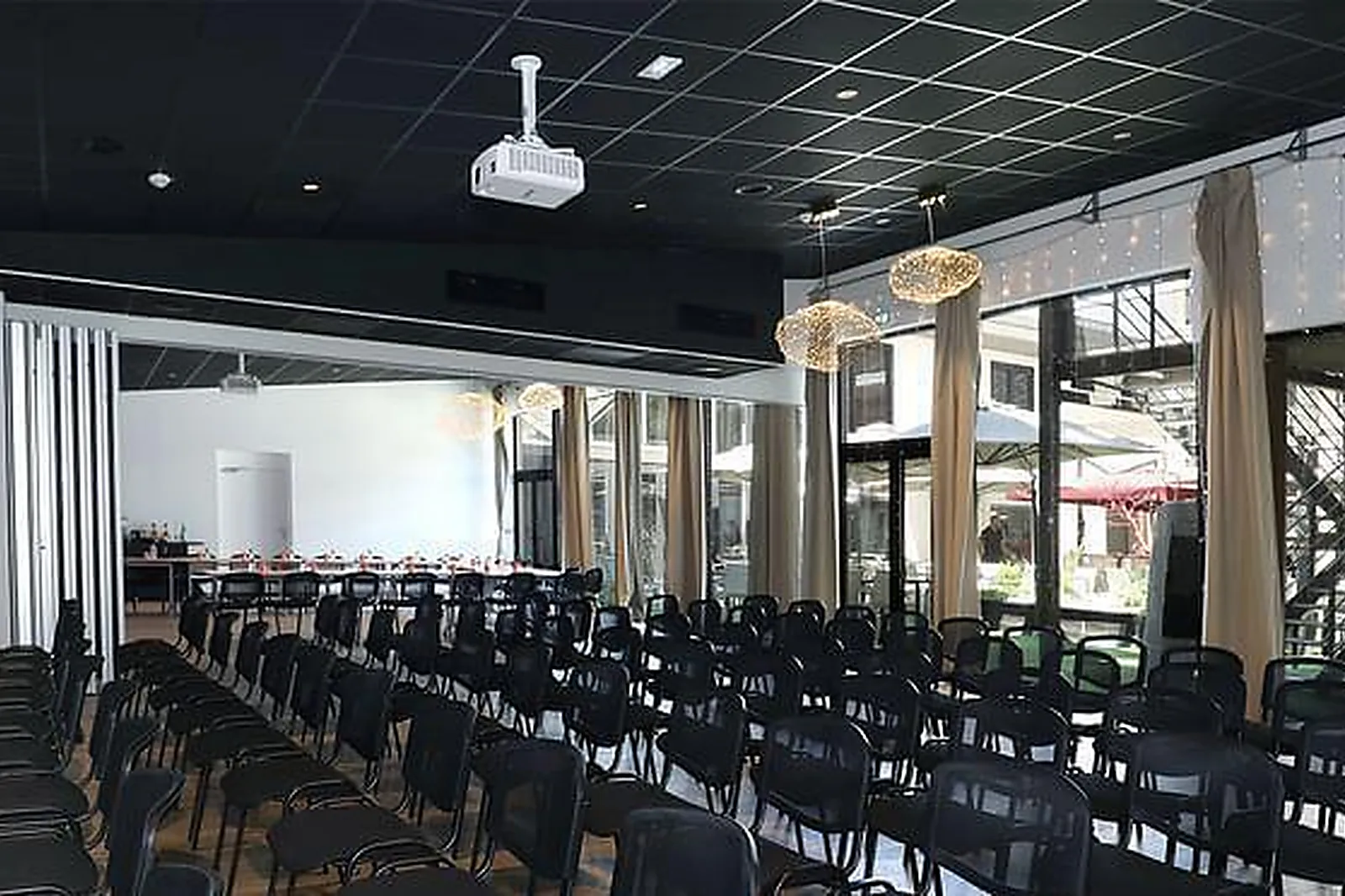 Lieux événementiels, HÔTEL LE NÉLIÖ