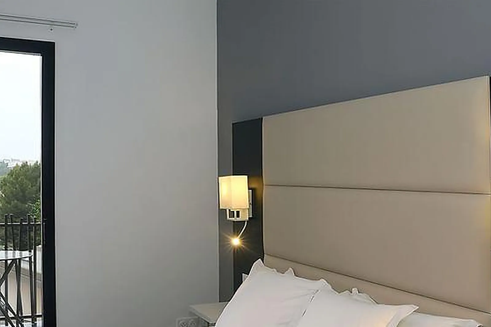 Lieux événementiels, HÔTEL LE NÉLIÖ