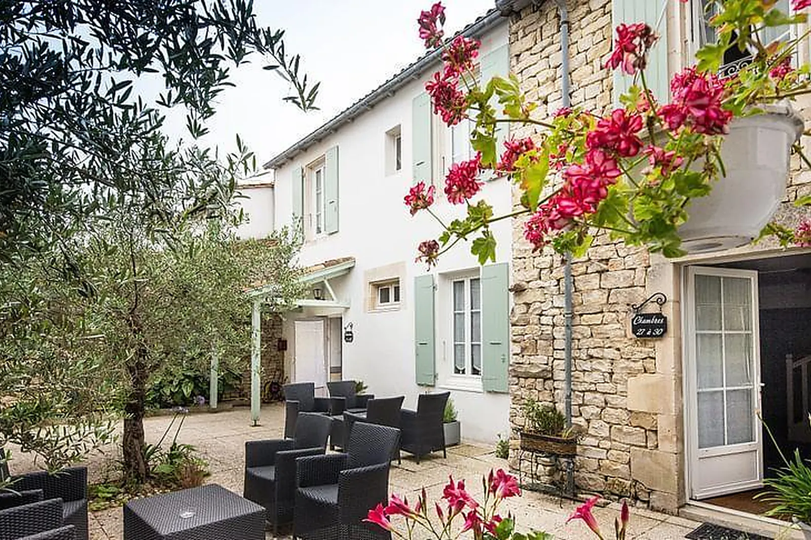 Lieux événementiels, HÔTEL LE PEU BRETON ***