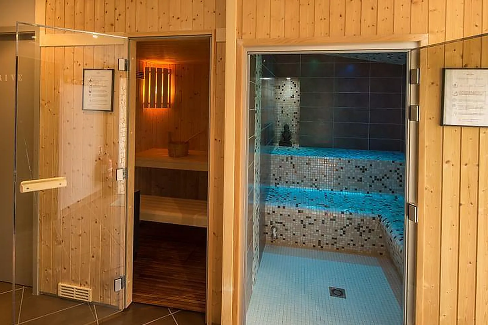 Lieux événementiels, HÔTEL LE PEU BRETON ***