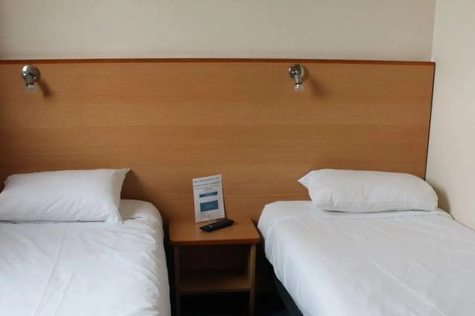 Lieux événementiels, TOPOS LOUISE