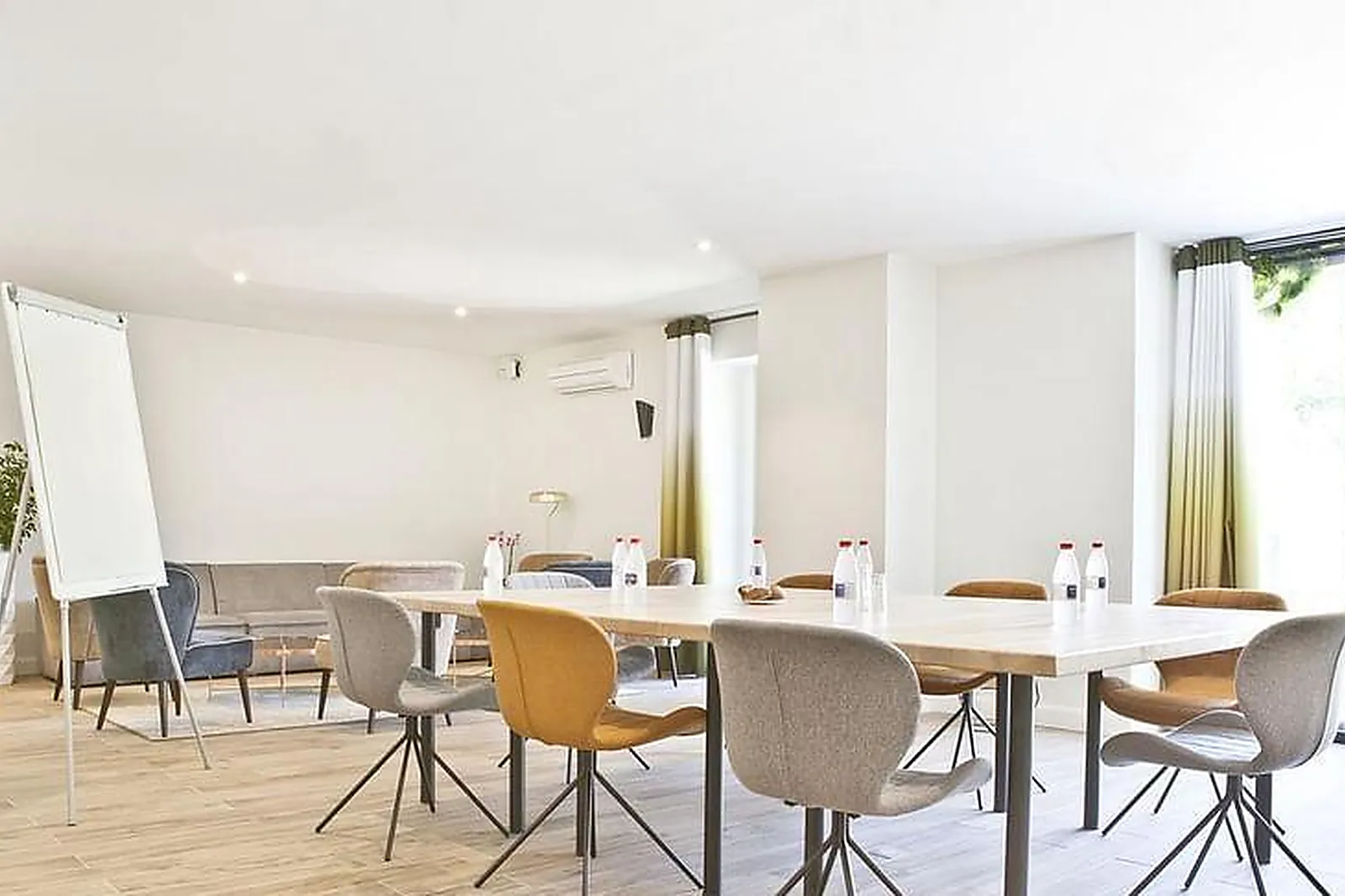 Lieux événementiels, HÔTEL LE SAINT GELAIS ****