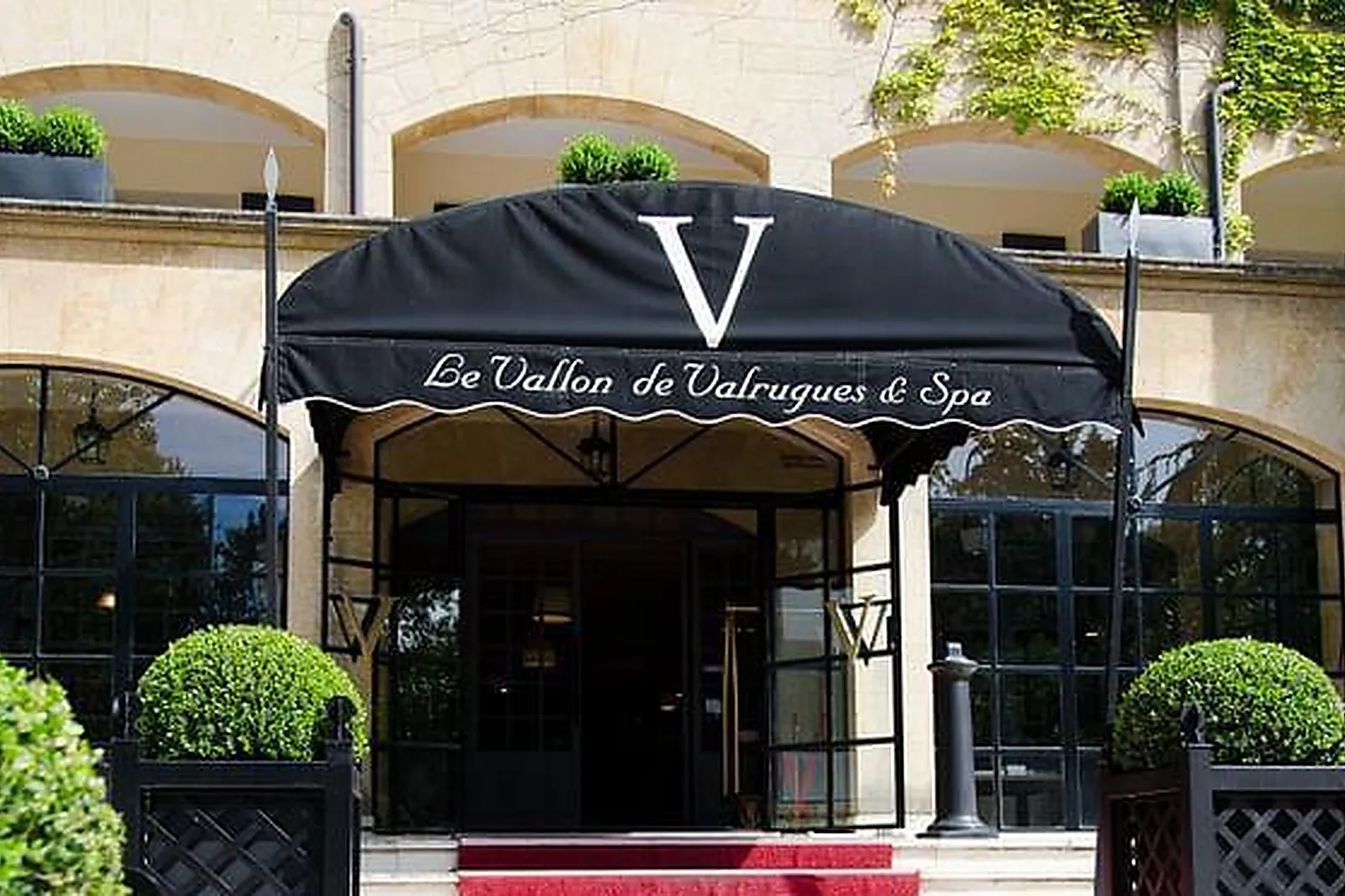 Lieux événementiels, HÔTEL LE VALLON DE VALRUGUES & SPA *****