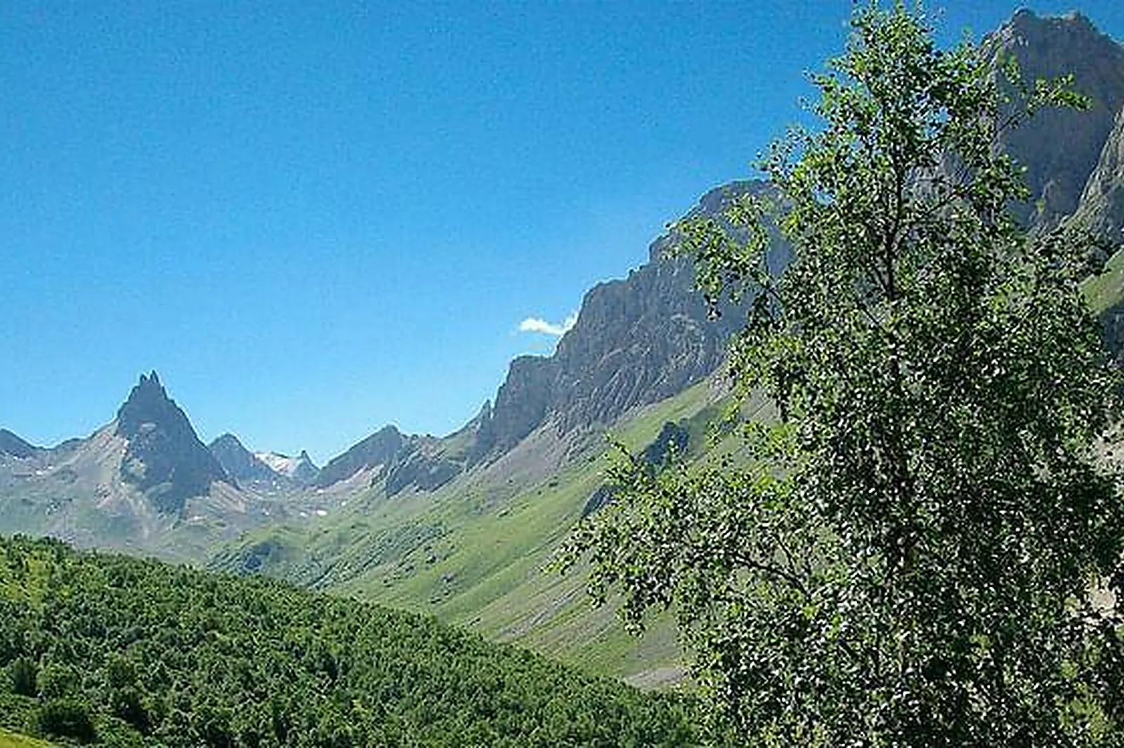 Lieux événementiels, HÔTEL** LES ESSARTS