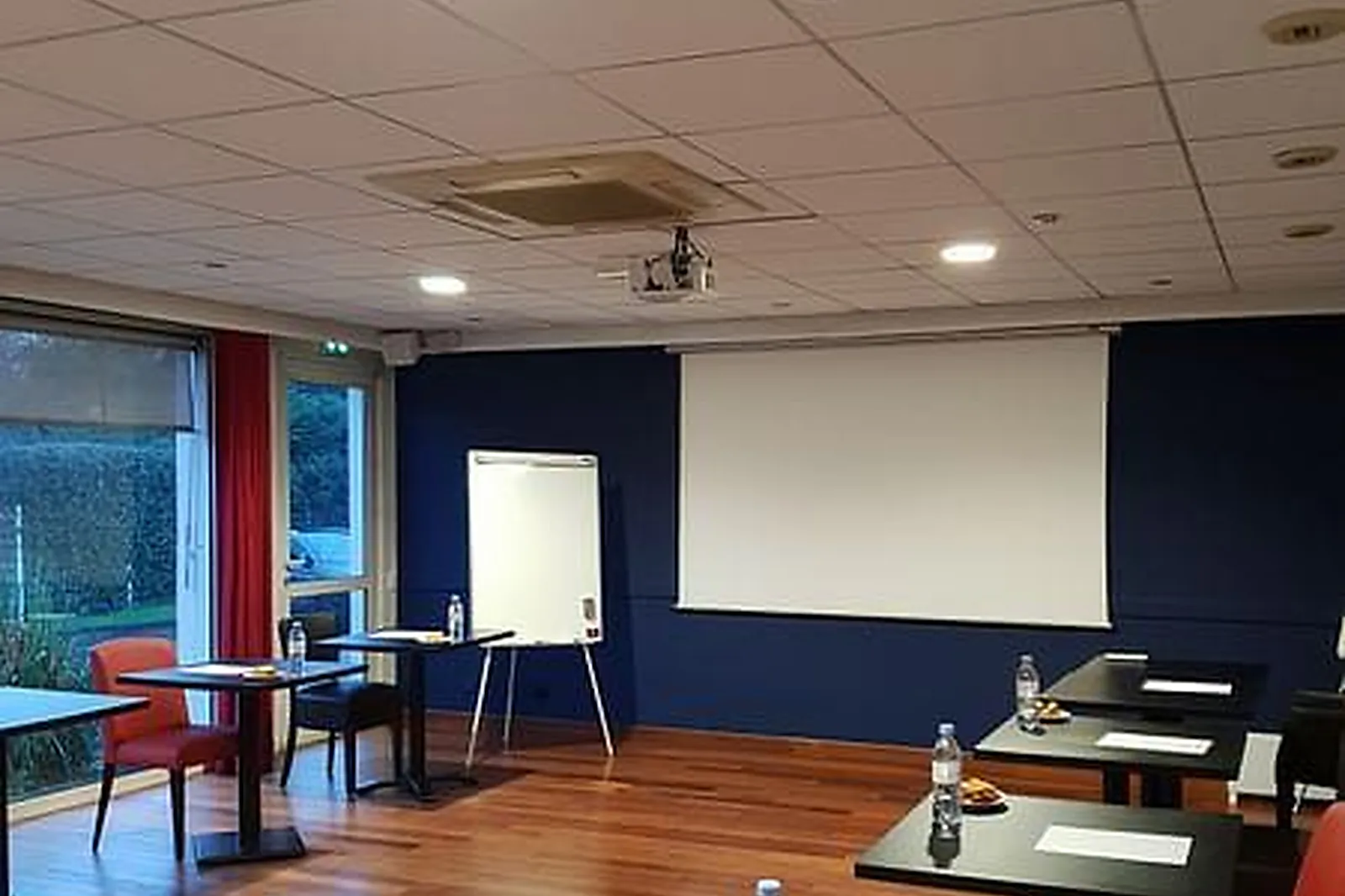 Lieux événementiels, HÔTEL LES GENETS