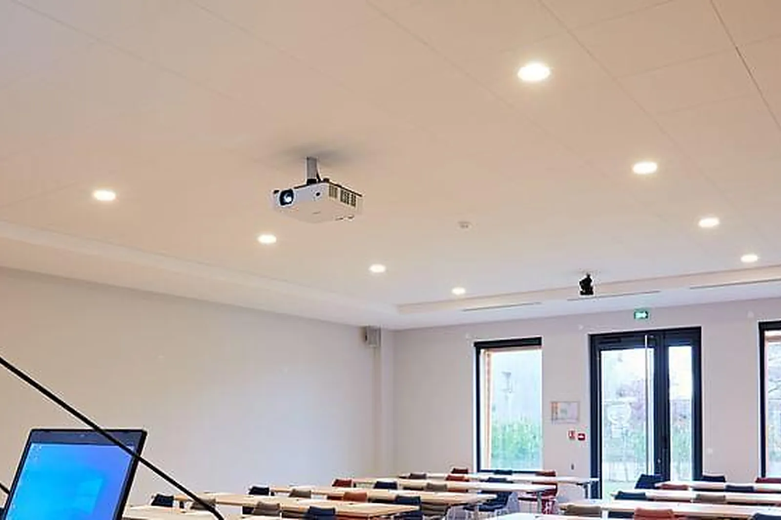 Lieux événementiels, HÔTEL LES HERBES FOLLES ****