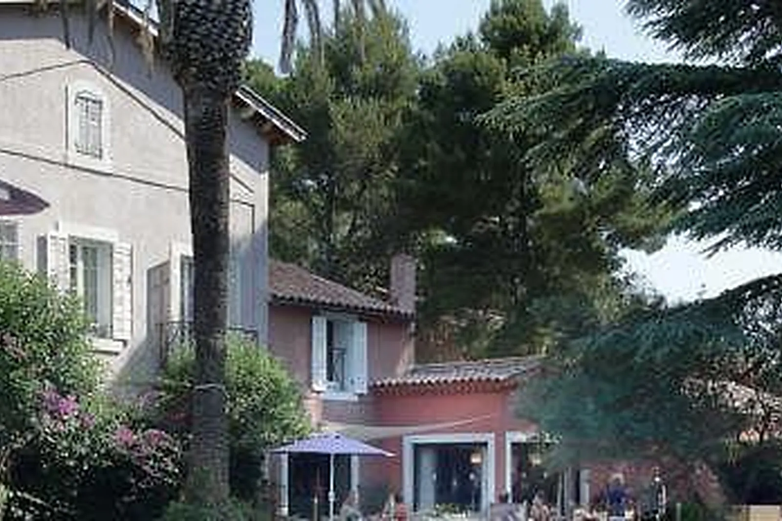 Lieux événementiels, HÔTEL LES JARDINS DE CASSIS ***