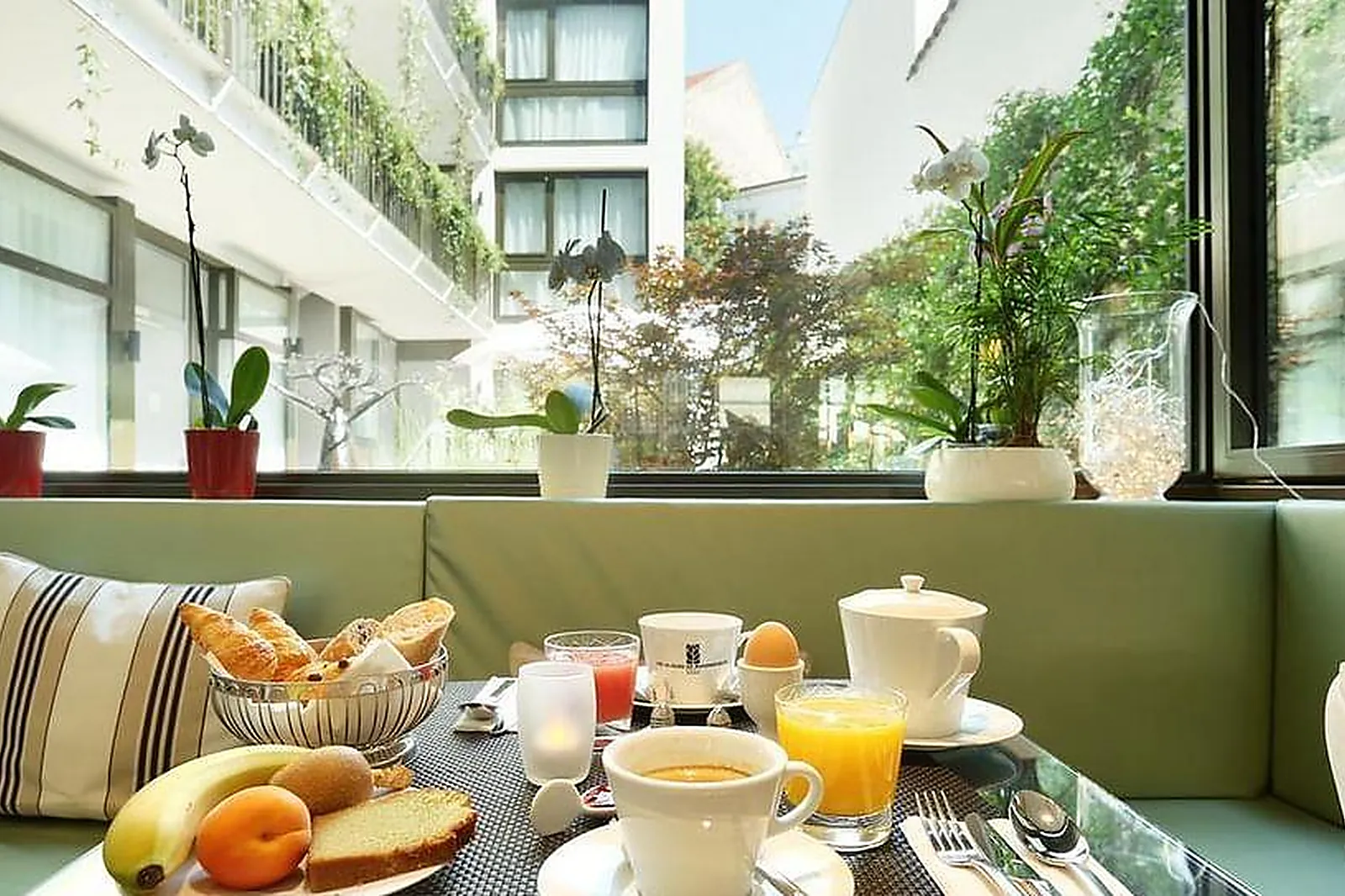 Lieux événementiels, HÔTEL LES JARDINS DE MADEMOISELLE ****