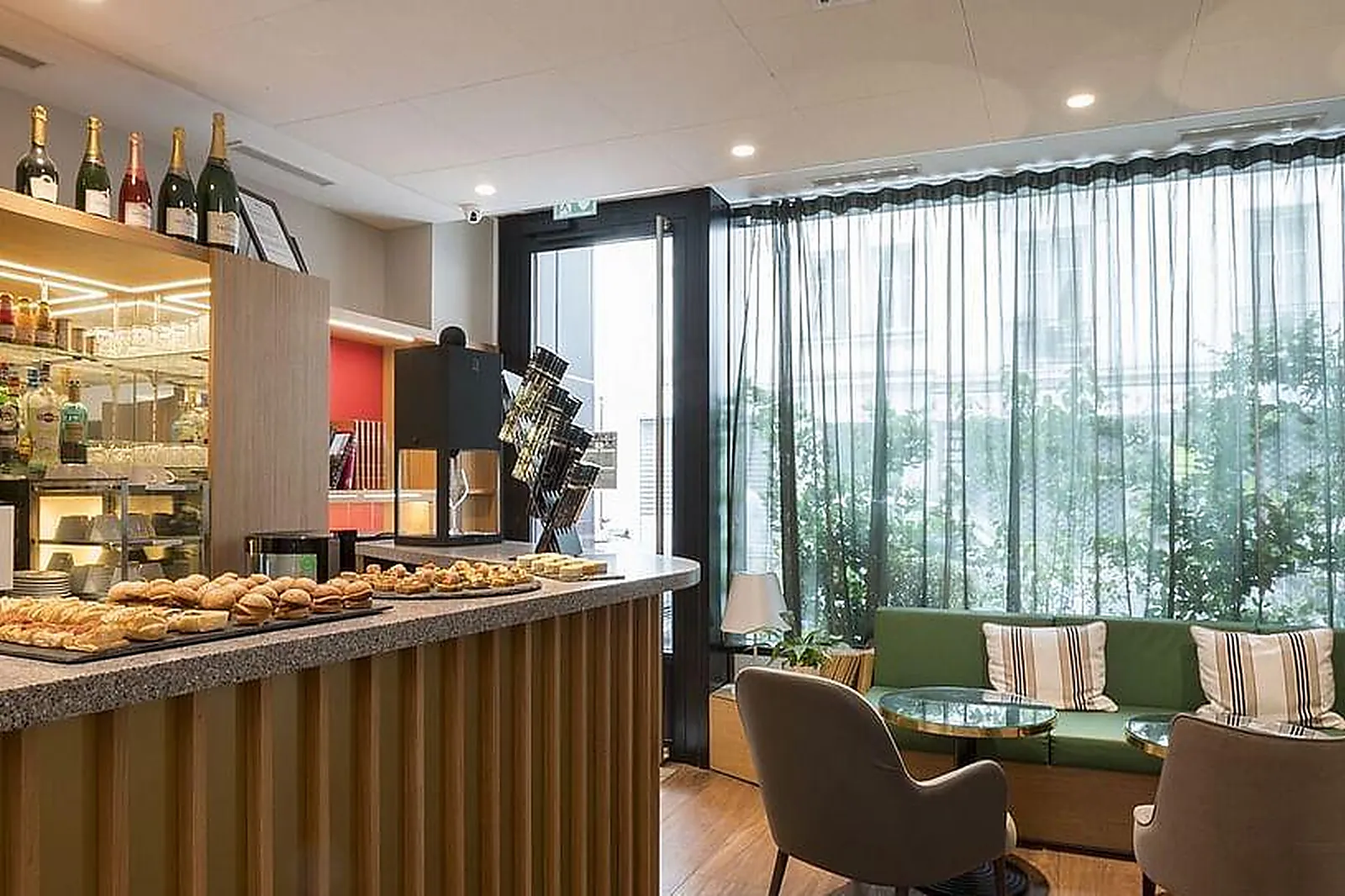 Lieux événementiels, HÔTEL LES JARDINS DE MADEMOISELLE ****